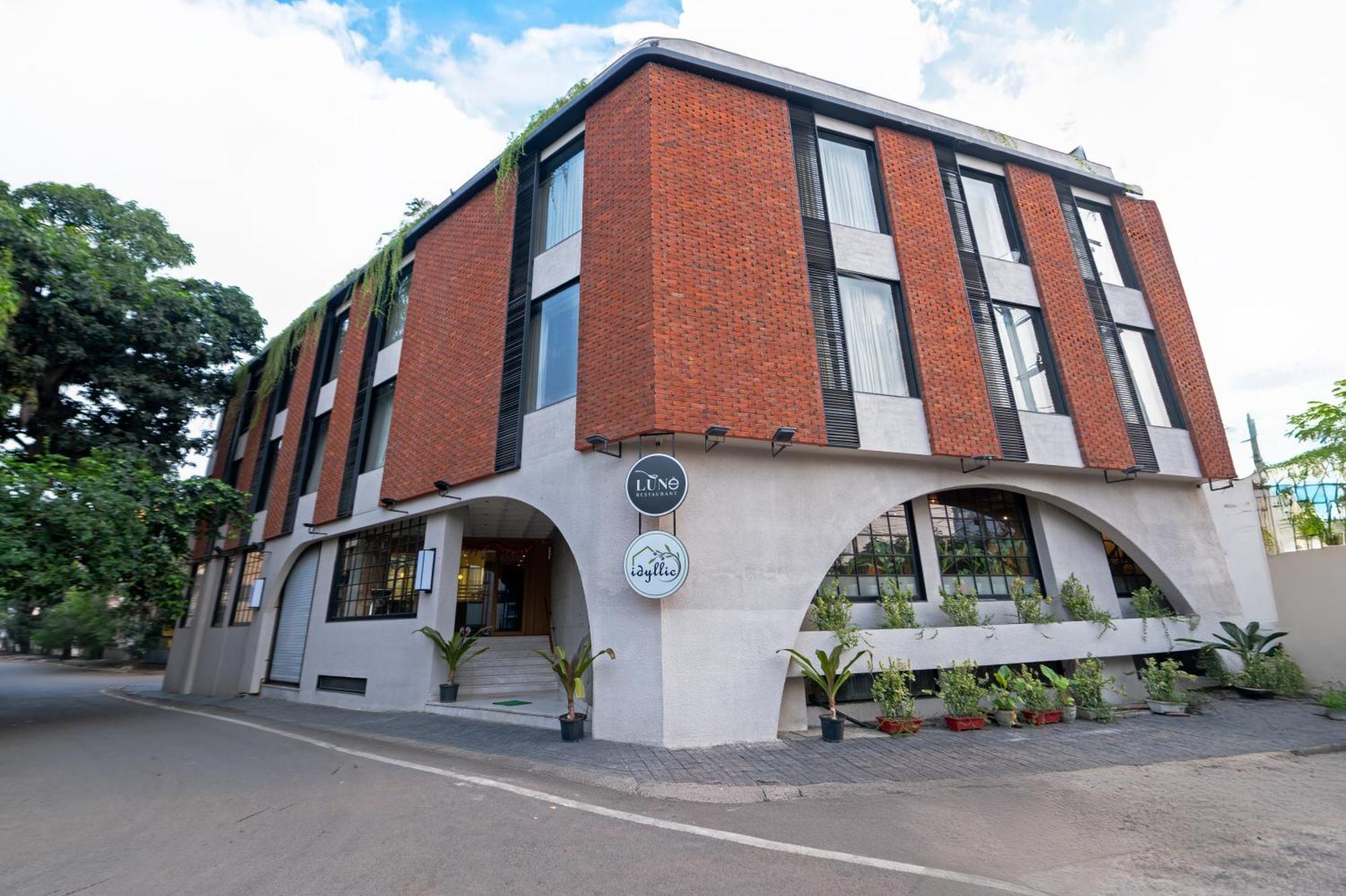 Hotel Idyllic Inn Bhopal Exterior photo